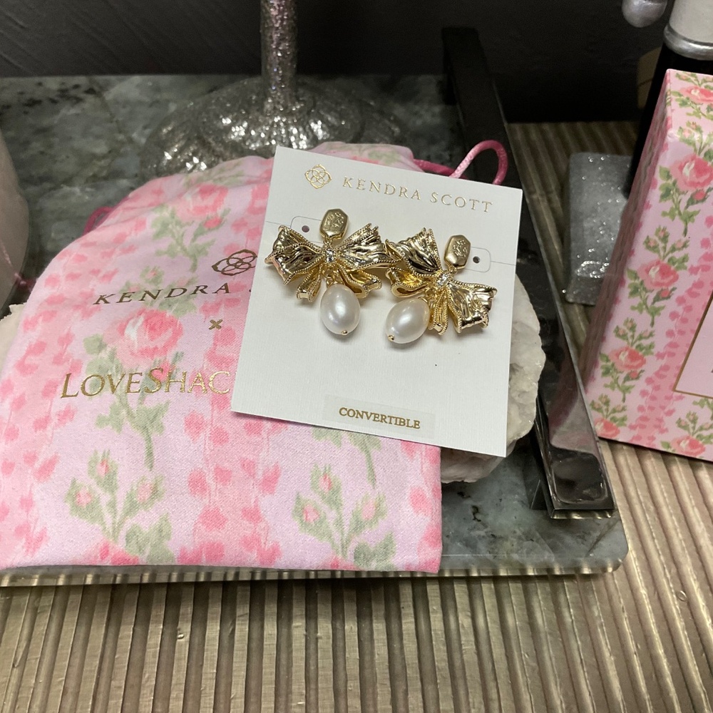 Kendra Scott Gold Bow Pearl Drop Earrings - Picture 6 of 7
